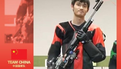 射击世界杯男子10米气步枪：盛李豪摘银，意大利选手破世界纪录夺冠